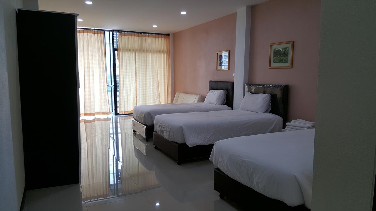 Charoensuk Grand Hotel Kabin Buri Eksteriør billede