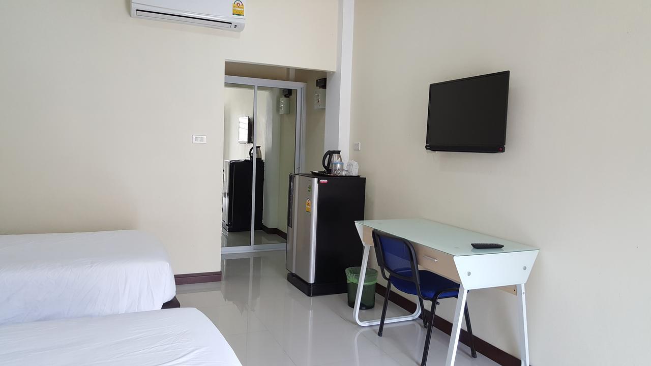 Charoensuk Grand Hotel Kabin Buri Eksteriør billede