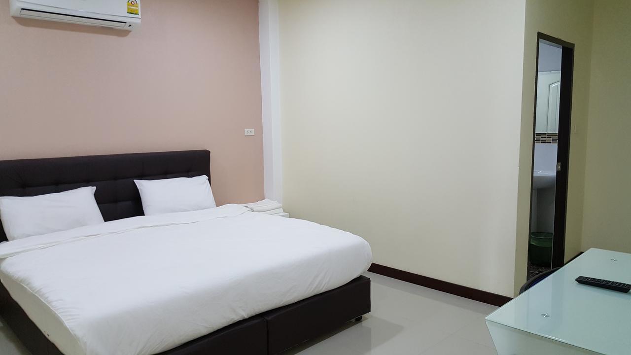 Charoensuk Grand Hotel Kabin Buri Eksteriør billede
