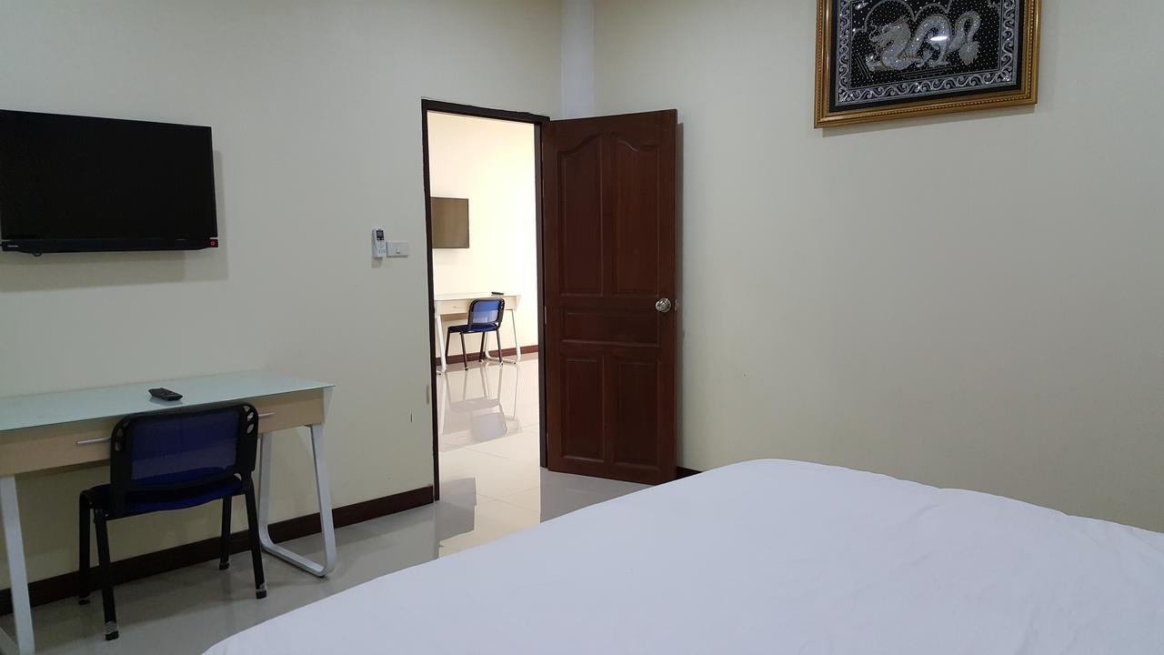 Charoensuk Grand Hotel Kabin Buri Eksteriør billede