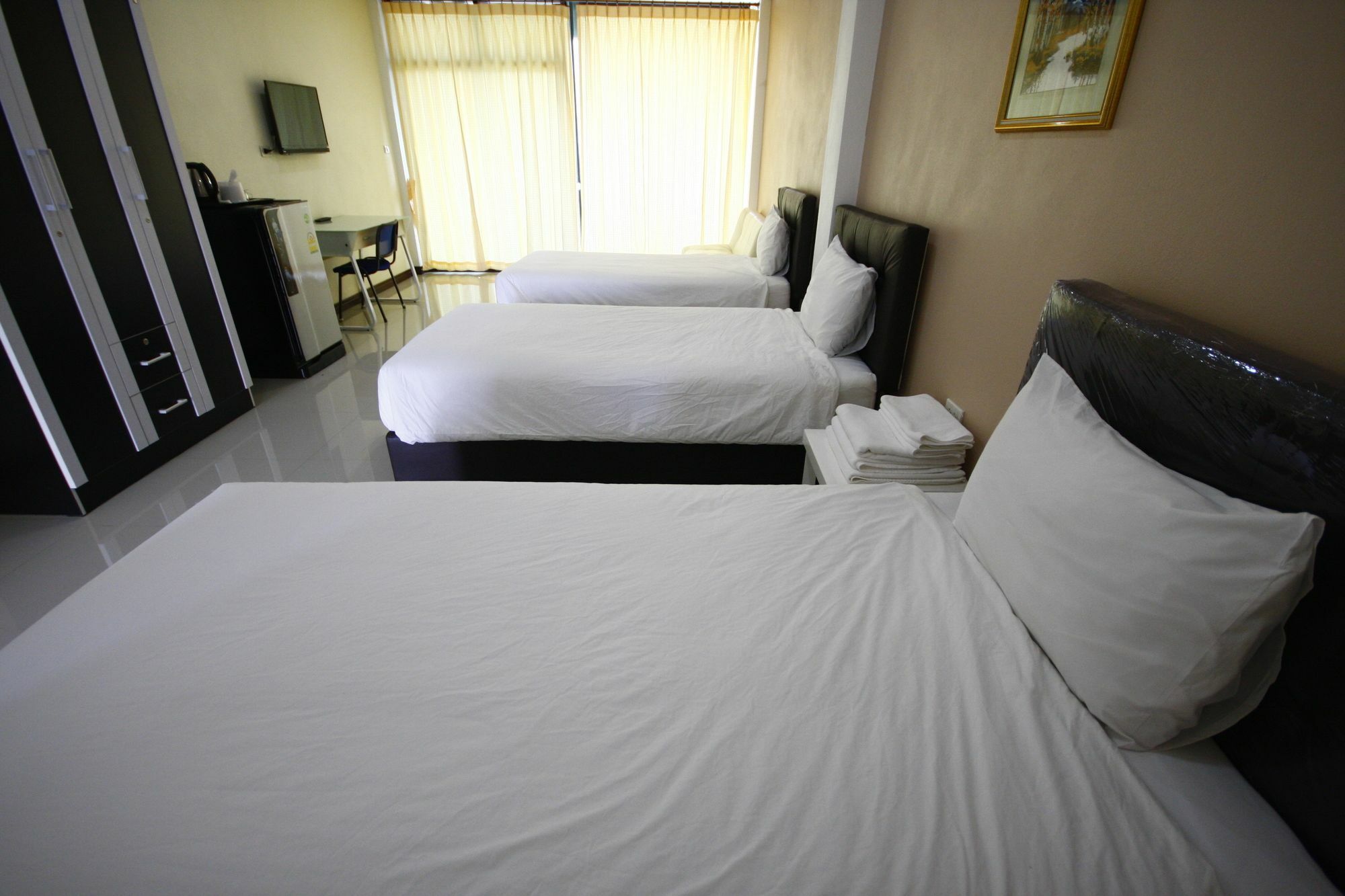 Charoensuk Grand Hotel Kabin Buri Eksteriør billede